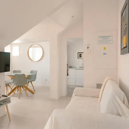 Charming 2br Steps From Castelo De S. Jorge | By Airnest Lisboa