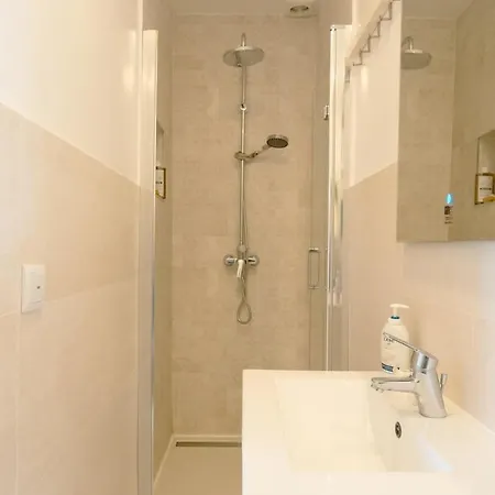 Charming 2br Steps From Castelo De S. Jorge | By Airnest Lejlighed Lisboa