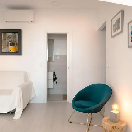 Charming 2br Steps From Castelo De S. Jorge | By Airnest Apartamento